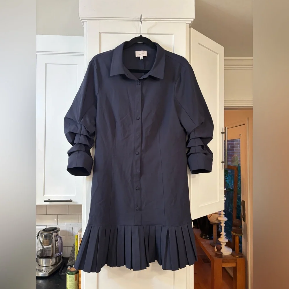 Cinq a Sept Lucilla ruched sleeve shirtdress in navy blue_7